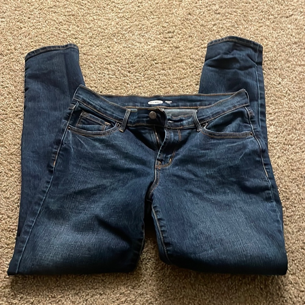 Barely Worn Size 6 Old Navy Original Low Rise Skinny Jeans